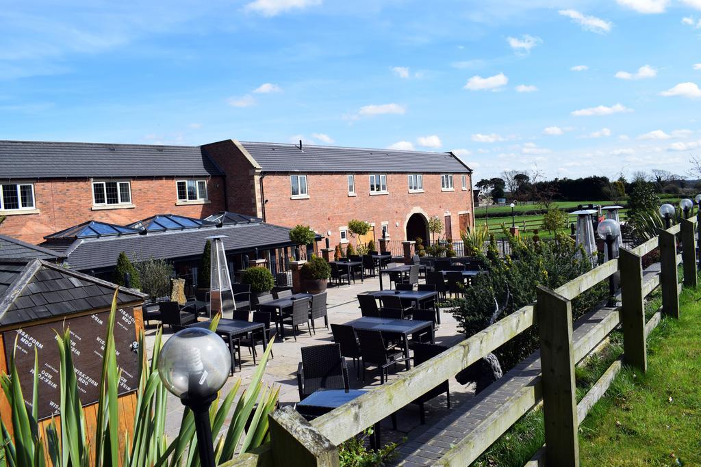 The White Hart Inn 알프레턴 외부 사진